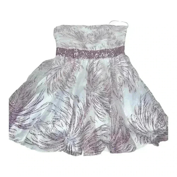 Beautiful Strapless Dress by Masquerade - Juniors Size 11/12 - Picture 4 of 11